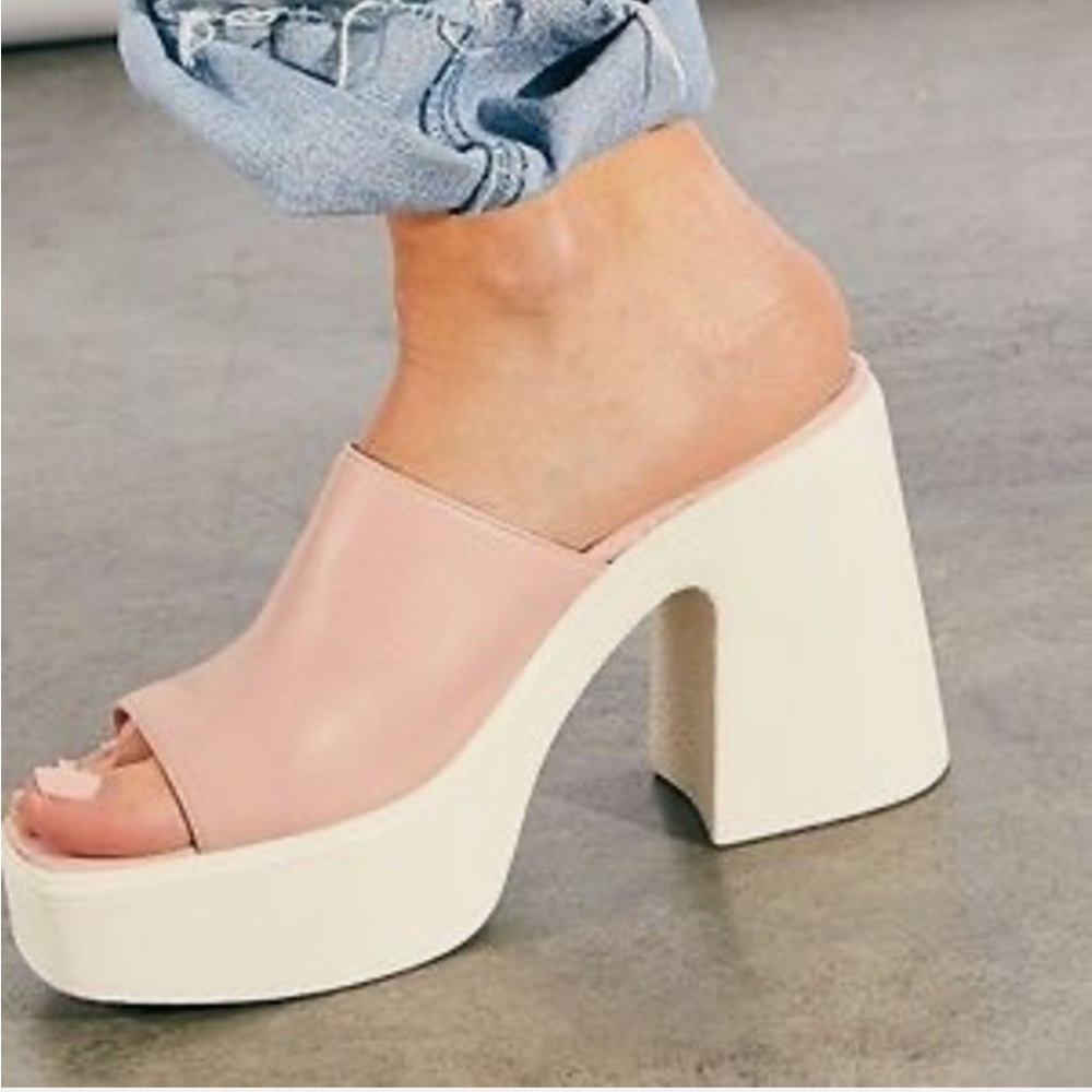 Free People Zoe platform heal pink leather and rubber sole size 38